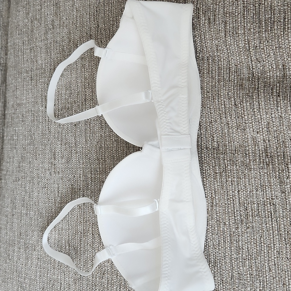 Bra - Picture 2 of 5
